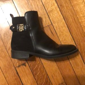 💃🏻 Tommy Hilfiger black booties with suede 💃🏻